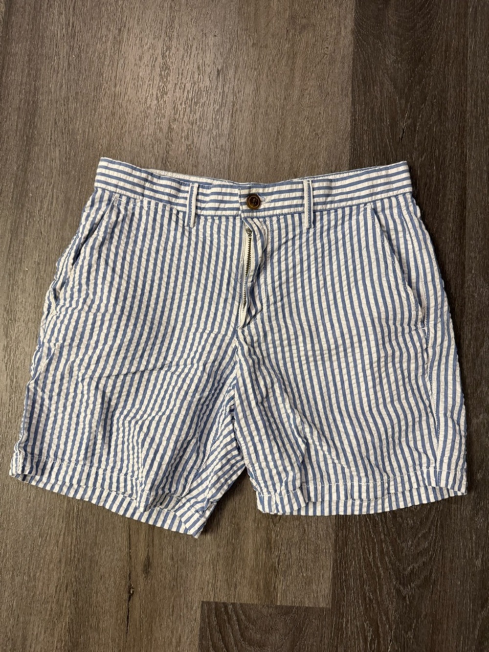 GAP Men’s Seersucker Shorts 29” Blue White Stripe Preppy Casual Summer